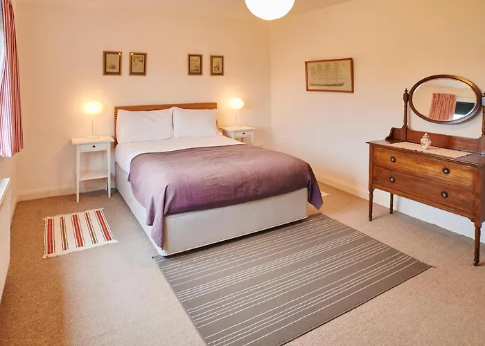 Host & Stay - Penrheol Farmhouse